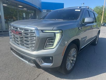 Used 2025 GMC Yukon XL Denali w/ Sun & Power Step Package