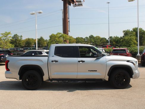 Used 2022 Toyota Tundra SR5 image 19