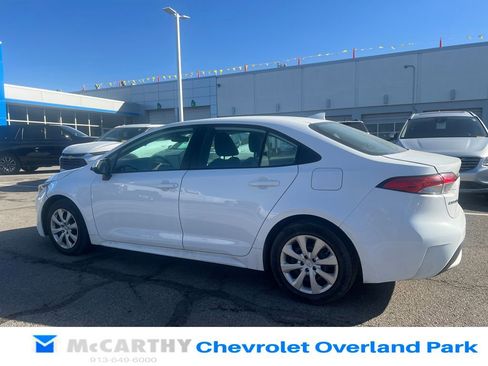 Used 2020 Toyota Corolla LE image 5