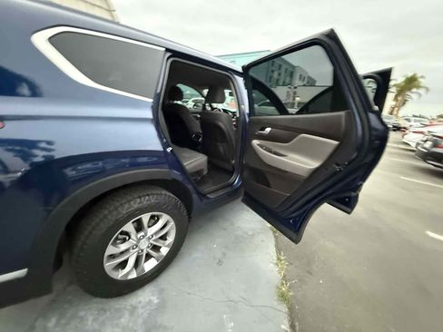 Used 2020 Hyundai Santa Fe SE image 53