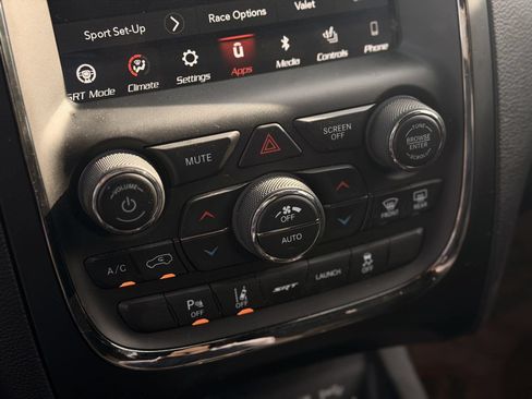 Used 2018 Dodge Durango SRT w/ Technology Group AWD/4WD image 25