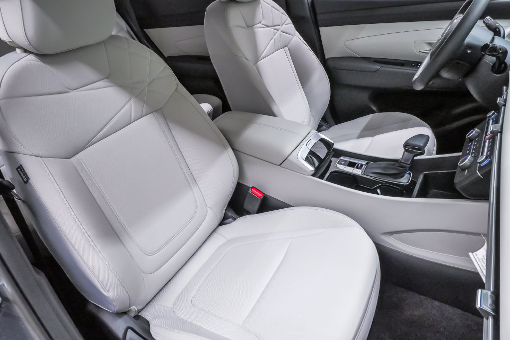 Certified 2026 Hyundai Tucson SE FWD image 14