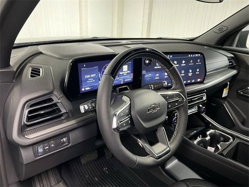 New 2025 Chevrolet Traverse LT w/ Enhanced Driving Package image 10