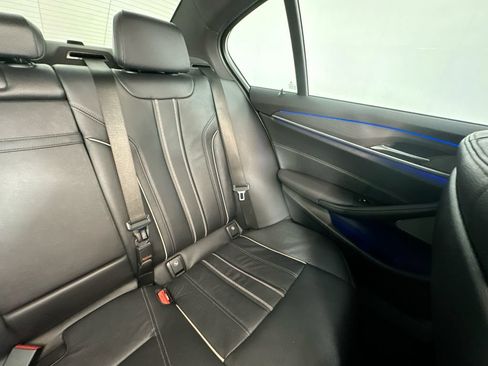 Used 2021 BMW 530i xDrive w/ M Sport Package AWD/4WD image 14
