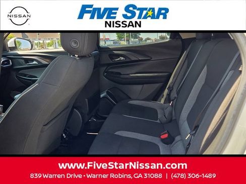 Used 2022 Chevrolet TrailBlazer LT FWD image 6