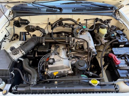 Used 1998 Toyota Tacoma 2WD Regular Cab image 25