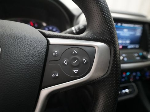 Used 2023 GMC Acadia SLE AWD/4WD image 19