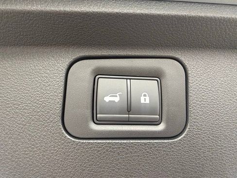 New 2026 Nissan Armada SL image 18