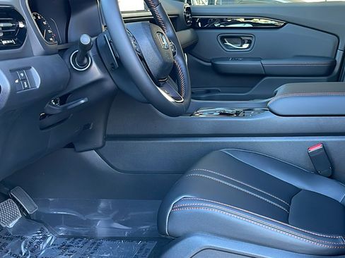 New 2025 Honda Pilot TrailSport image 13