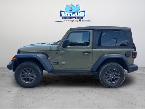 Certified 2025 Jeep Wrangler Sport AWD/4WD image 2