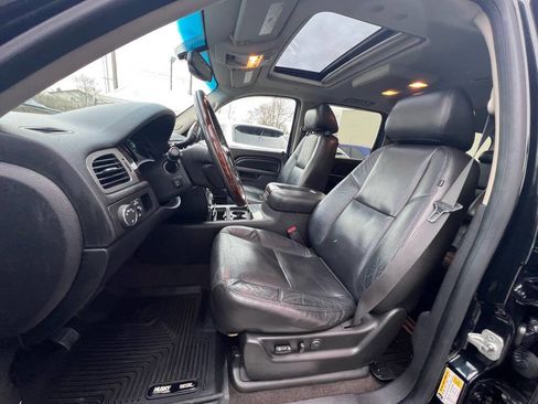 Used 2011 GMC Yukon XL Denali image 11