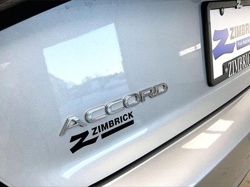 Certified 2025 Honda Accord SE image 9