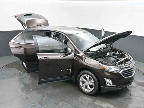 Used 2020 Chevrolet Equinox LT image 37