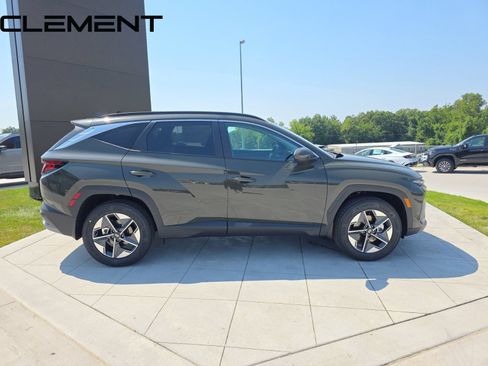 Certified 2025 Hyundai Tucson SEL AWD/4WD image 6