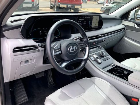 Used 2025 Hyundai Palisade SEL AWD/4WD image 18