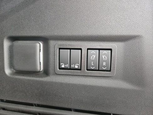 New 2026 GMC Yukon Elevation w/ Elevation Premium Package image 19