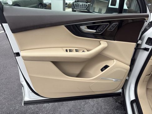 Used 2019 Audi Q7 3.0T Premium Plus w/ Premium Plus Package image 13