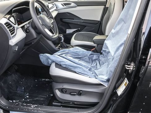 New 2026 Volkswagen Taos SE AWD/4WD image 21