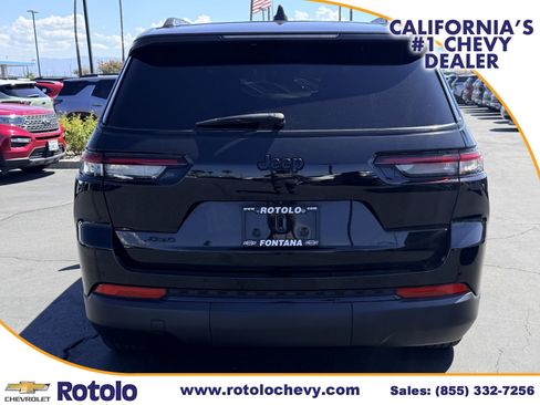 Used 2023 Jeep Grand Cherokee L Laredo AWD/4WD image 5