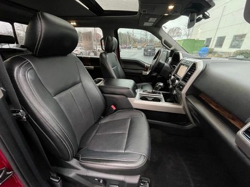 Used 2019 Ford F150 Lariat w/ Equipment Group 502A Luxury image 33