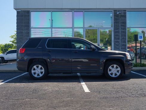 Used 2016 GMC Terrain SLE FWD image 2