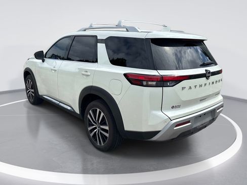 Used 2023 Nissan Pathfinder Platinum FWD image 6