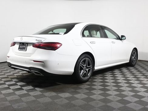 Used 2022 Mercedes-Benz E 350 4MATIC Sedan image 7