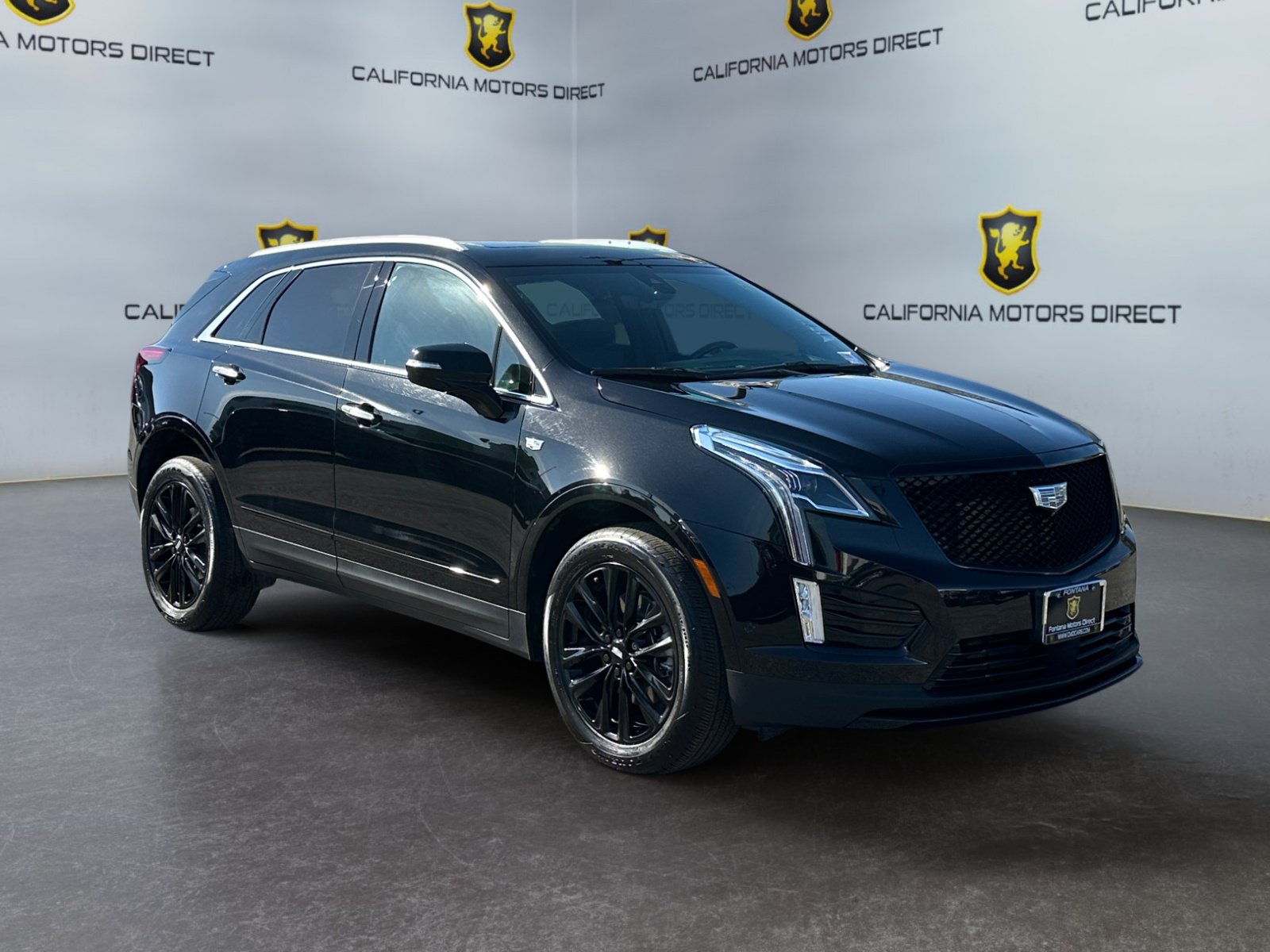 Used 2022 Cadillac XT5 Premium Luxury w/ LPO, ONYX Package FWD image 7