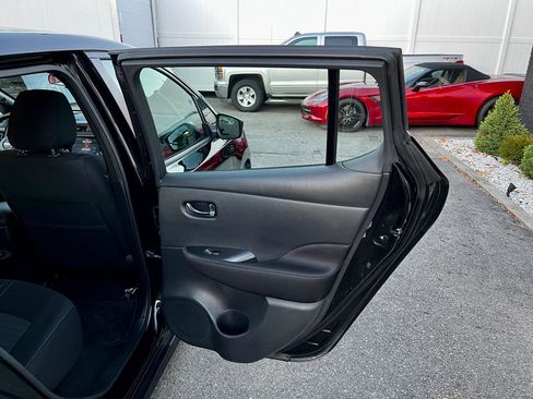 Used 2020 Nissan Leaf S w/ S Charge Package FWD image 19