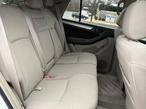 Used 2009 Toyota 4Runner 4WD image 16