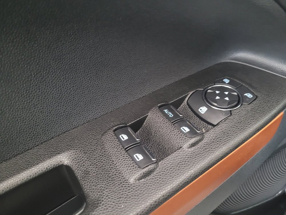 Used 2021 Ford EcoSport SE w/ SE Appearance Package FWD image 27