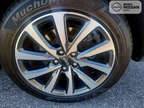 Used 2019 Lincoln MKC Reserve image 15