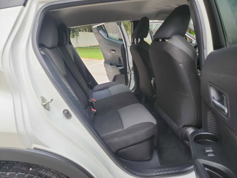 Used 2021 Toyota C-HR LE image 29