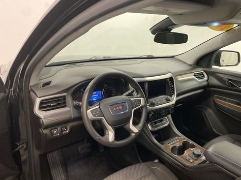 Used 2023 GMC Acadia SLE w/ Driver Convenience Package AWD/4WD image 7