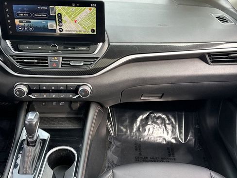 Used 2023 Nissan Altima 2.5 SR w/ SR Premium Package image 29