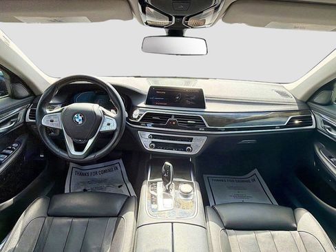 Used 2020 BMW 740i RWD image 17