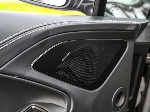 Used 2016 Aston Martin Vanquish Coupe RWD image 42
