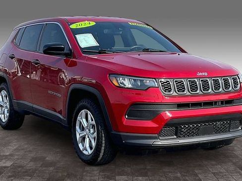 Used 2024 Jeep Compass Sport AWD/4WD image 11
