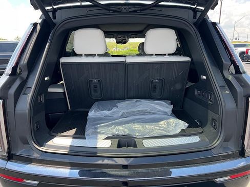 New 2026 Cadillac Vistiq Luxury w/ LPO, Floor Liner Package AWD/4WD image 14