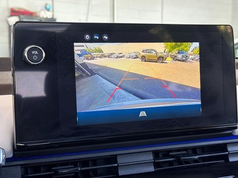 Used 2024 Honda Prologue Touring image 21