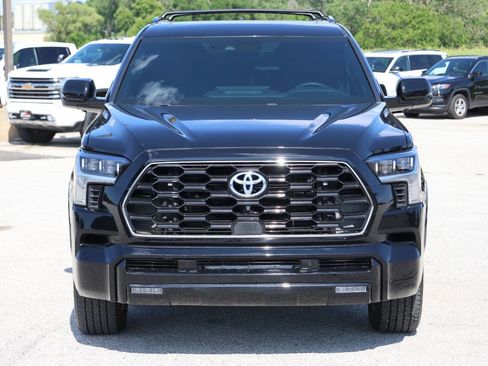 Used 2024 Toyota Sequoia Platinum AWD/4WD image 5