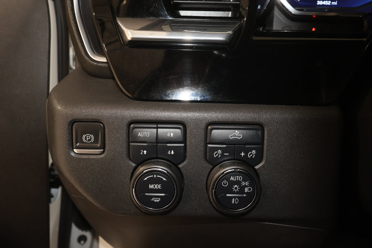 Certified 2023 Chevrolet Silverado 1500 LT Trail Boss w/ Protection Package AWD/4WD image 11