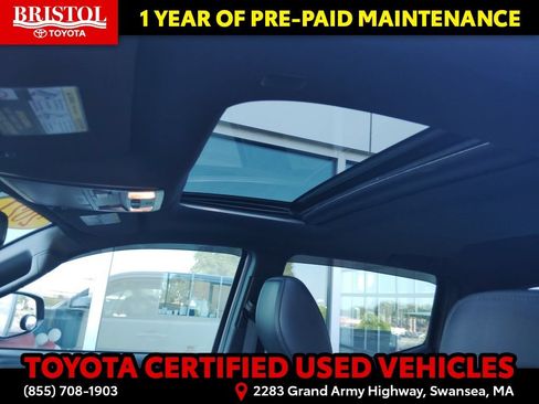 Used 2021 Toyota Tacoma TRD Sport w/ TRD Premium Sport Package AWD/4WD image 10