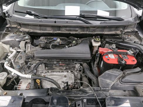Used 2017 Nissan Rogue SV w/ SV Premium Package AWD/4WD image 14