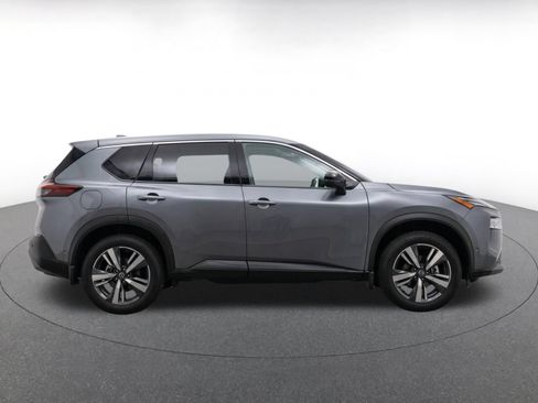 Used 2026 Nissan Rogue SL FWD image 8