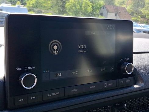 Used 2023 Honda CR-V LX image 16