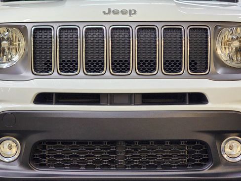 Used 2021 Jeep Renegade Limited image 13