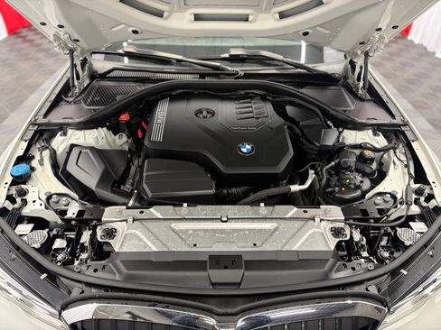 Used 2022 BMW 330i xDrive Sedan w/ Driving Assistance Package AWD/4WD image 38