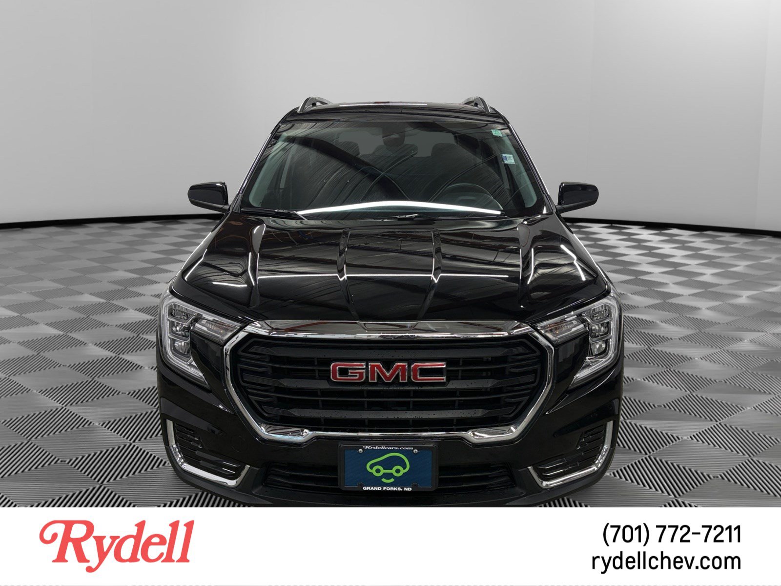 Certified 2022 GMC Terrain SLE w/ Driver Convenience Package AWD/4WD image 8