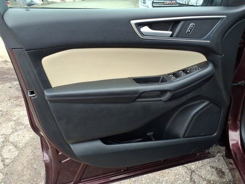 Used 2024 Ford Edge SEL image 13